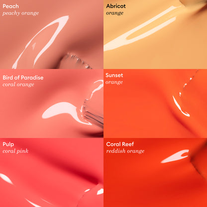 Six nuanciers en gros plan de vernis à ongles orange et corail brillants de Manucurist, dont Pulp, une teinte vibrante, chacun étiqueté Peach, Apricot, Bird of Paradise, Sunset, Pulp et Coral Reef avec des descriptions de couleurs.