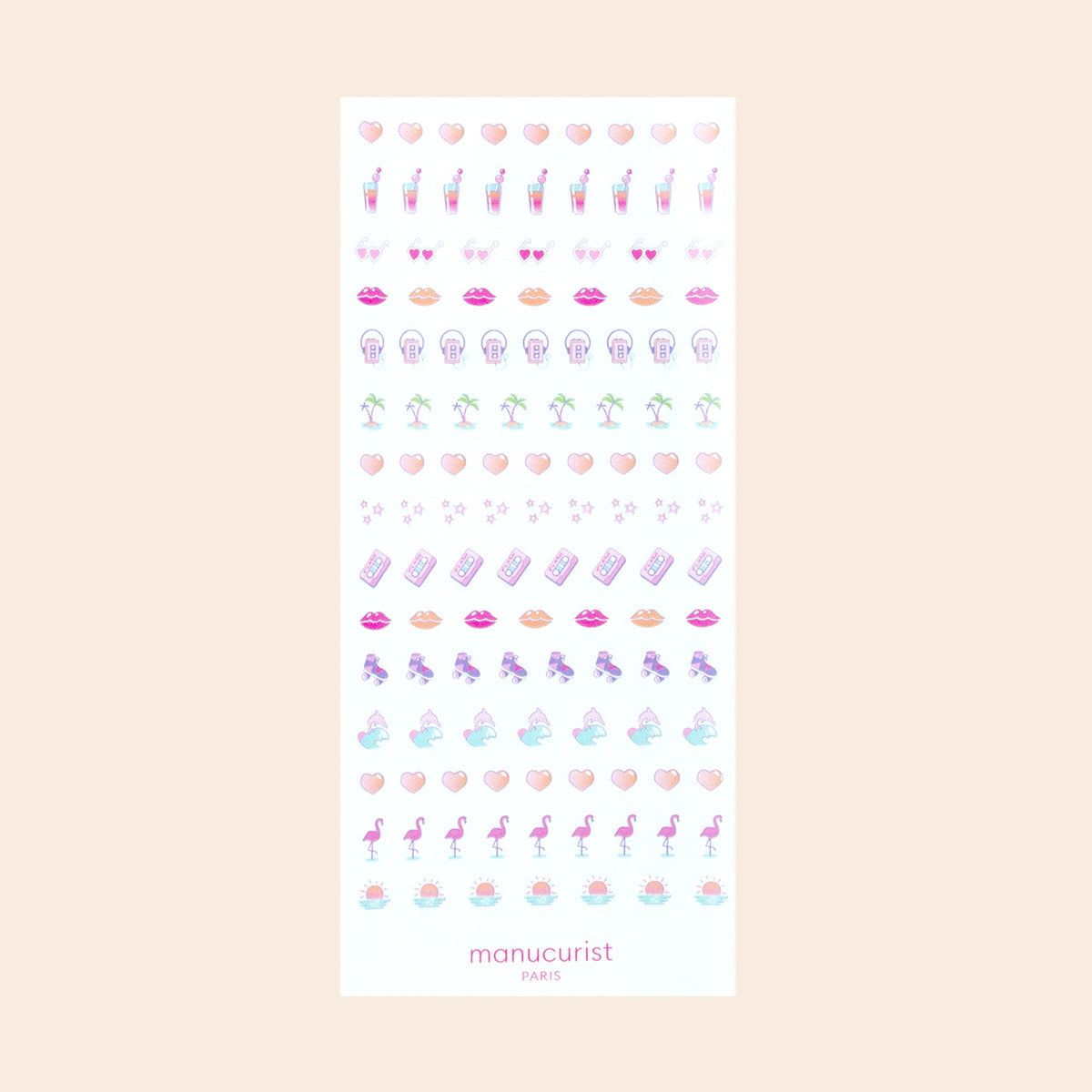 Colle des motifs vibrants comme des lunettes de soleil, des lèvres, des flamants roses, des ananas, des palmiers, des coquillages et des cocktails avec les Stickers Nail Art Pink Addict de Manucurist-test — parfaits avec ton vernis gel préféré. "manucurist PARIS" apparaît en bas.