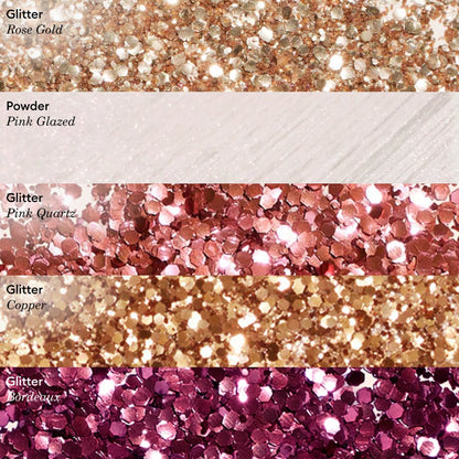 Cinq échantillons horizontaux présentent les paillettes biodégradables Rose Gold de Manucurist, de la poudre rose pâle, des paillettes rose quartz, des paillettes cuivrées et des paillettes bordeaux — idéales pour le nail art ou à associer à un vernis éco-responsable. Chaque échantillon est nommé et identifié par sa texture.